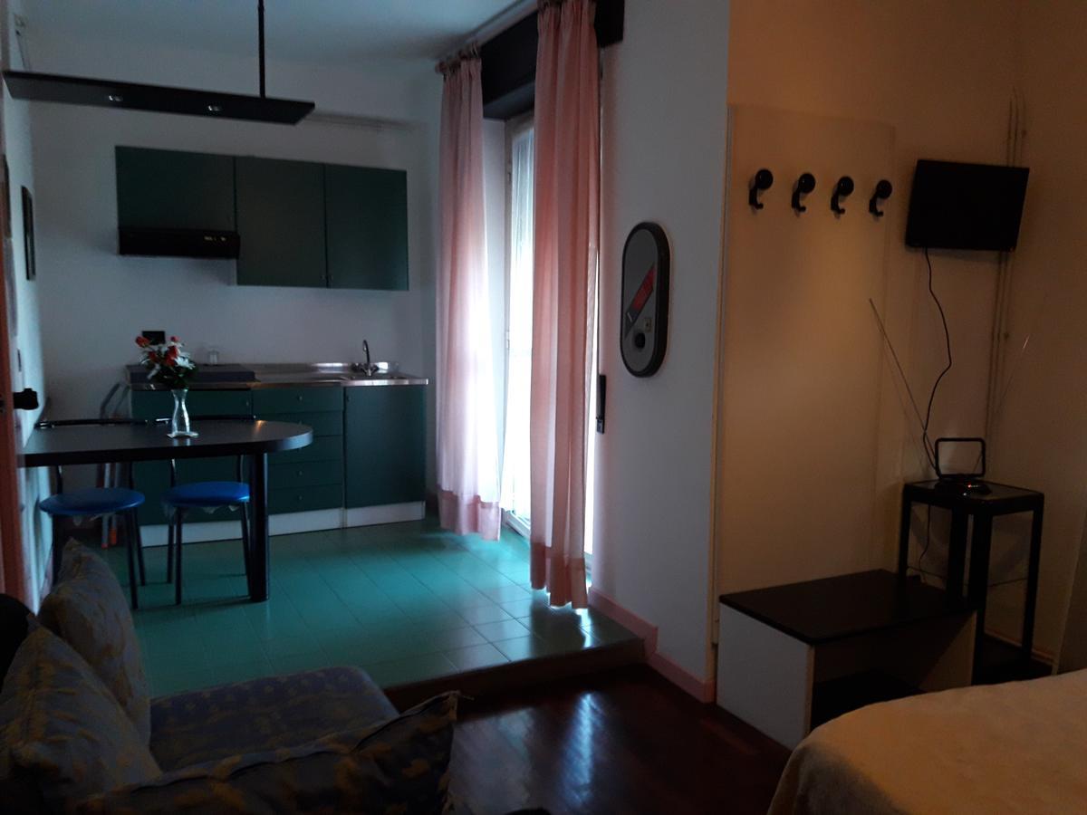 Albergo Piccadilly Medolago Exterior photo
